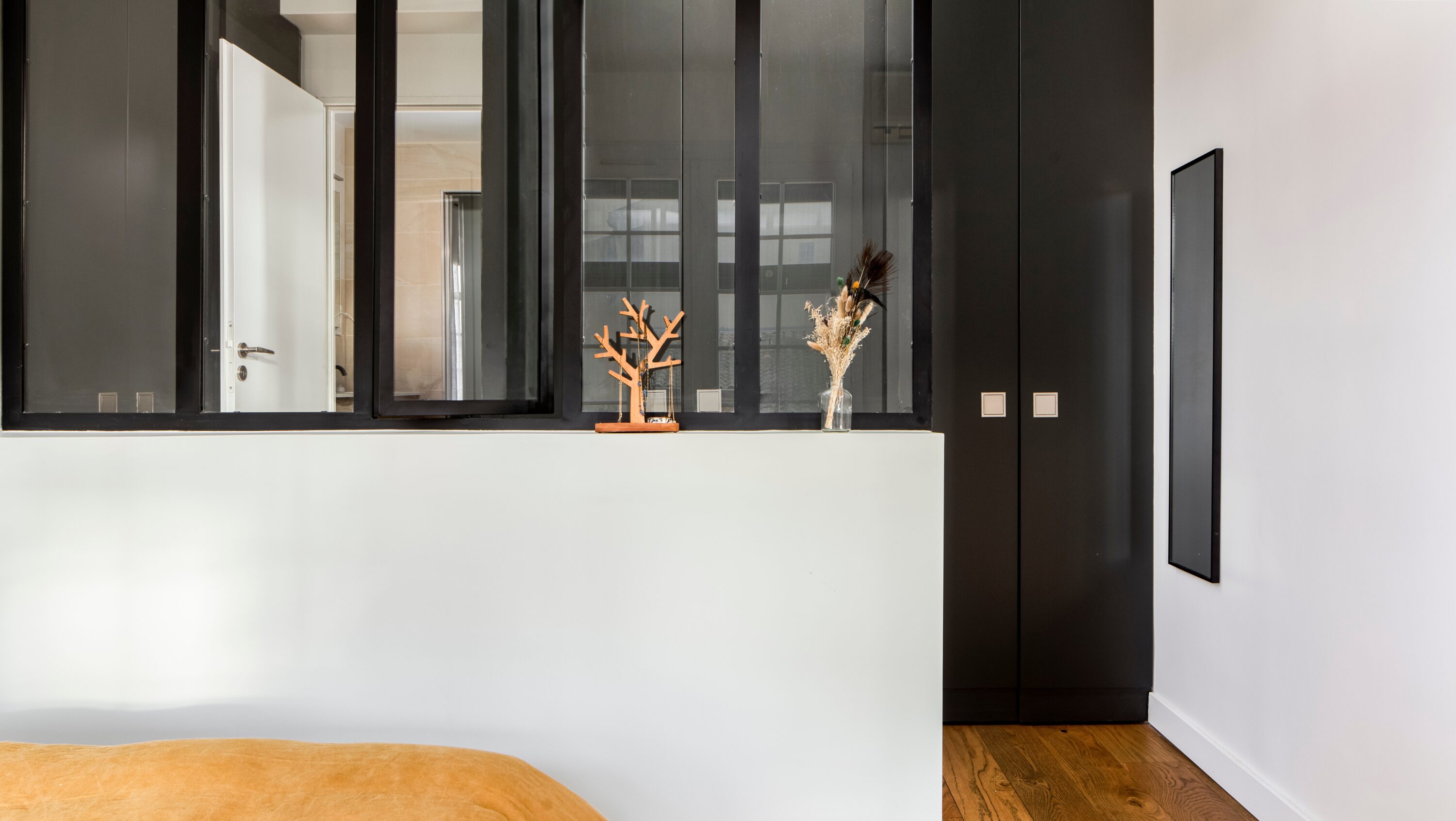 Chambre moderne avec verrière