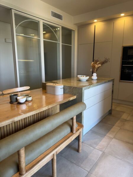 lmdeco-cuisine-architecte-interieur Kitchen island, modern decor, interior design, Toulouse architect